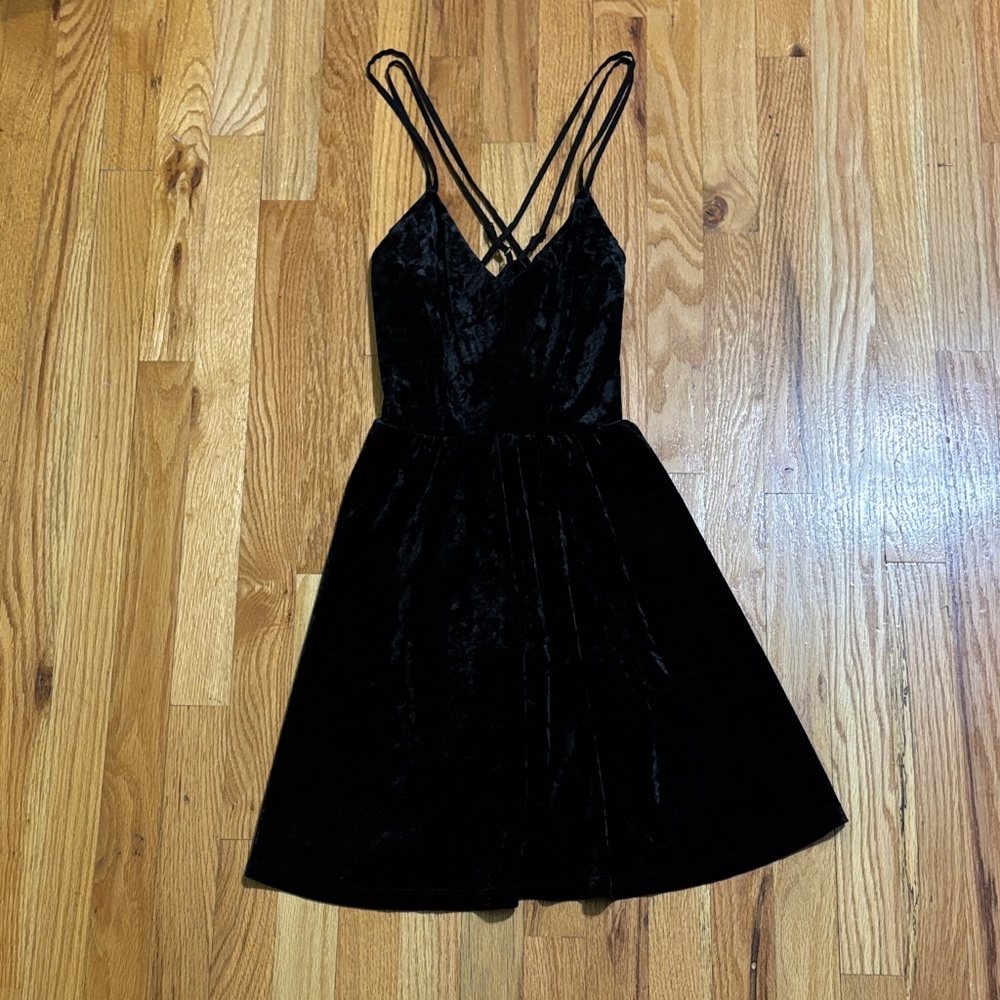 Forever 21 Black Velvet Dress